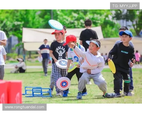 成都飞盘队在极限运动嘉年华中的个人能力精彩表现分析与点评