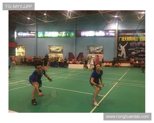 深圳羽毛球队战术解析:如何有效盯防对手提升比赛胜率