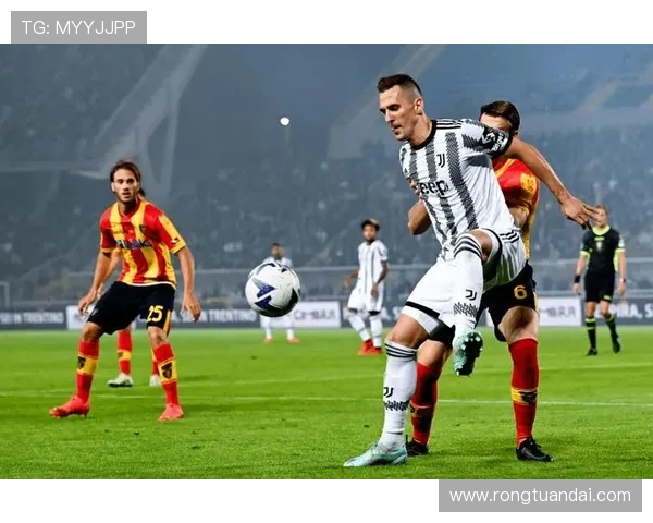 尤文图斯与巴塞罗那精彩对决直播录像回顾与分析