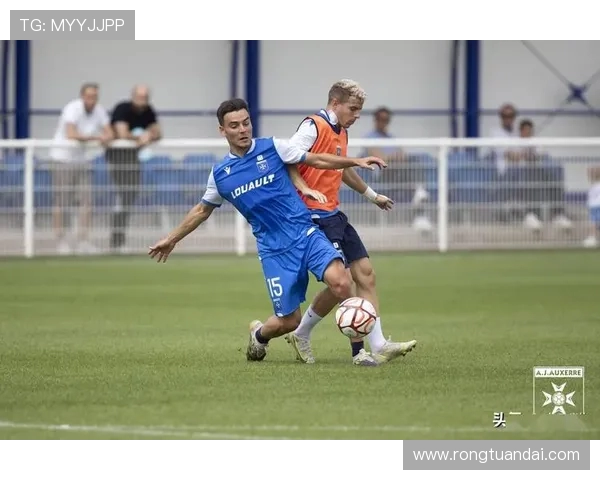 格勒诺布与朗的精彩对决分析及比赛前瞻展望 格勒诺布与朗的精彩对决分析及比赛前瞻展望