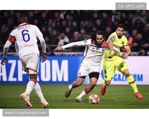 欧冠门票系统崩溃数万球迷排队12小时仍未成功抢票