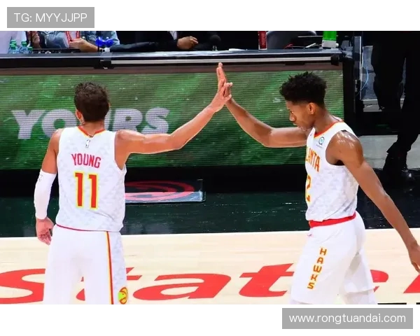 老鹰与灰熊激战正酣精彩比赛直播全程回顾与分析