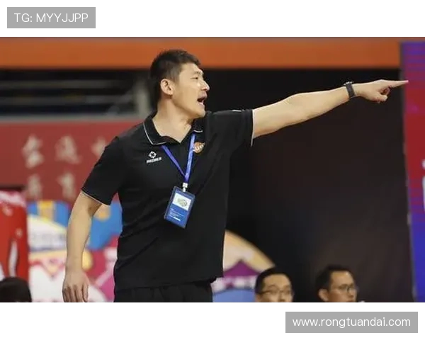 陈磊篮球生涯回顾与展望对话分享运动精神与成长故事