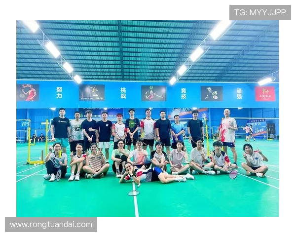 南京羽毛球队与深圳羽毛球队赛后复盘分析灵活性表现及战术调整