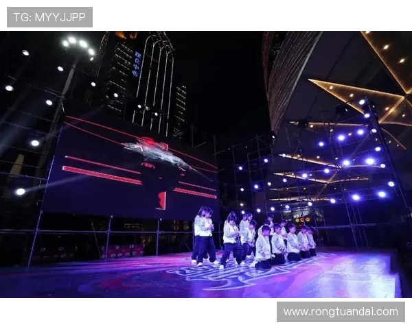 成都街舞队荣登全国技术排行榜第三名引发热议